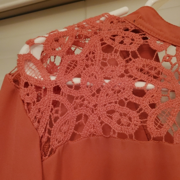 Salmon Tunic Style Blouse - L - Picture 6 of 6